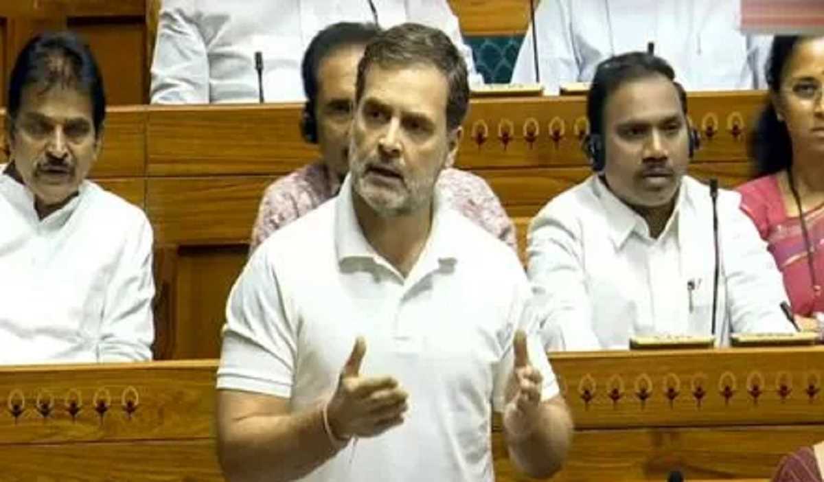 एक छुरा पीठ में और दूसरा छाती में मारा, संसद में बोले राहुल गांधी